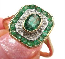 9ct gold emerald diamond ring