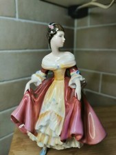royal doulton figurines pretty ladies(Southern Bell) 