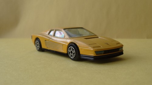 Bburago scale yellow - 1/43,