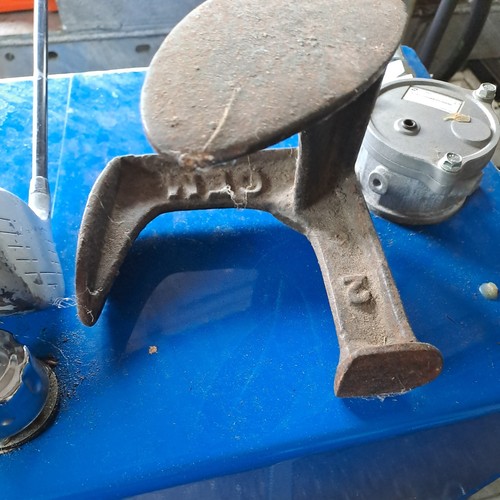 Gem cobblers anvil shoe - 2,