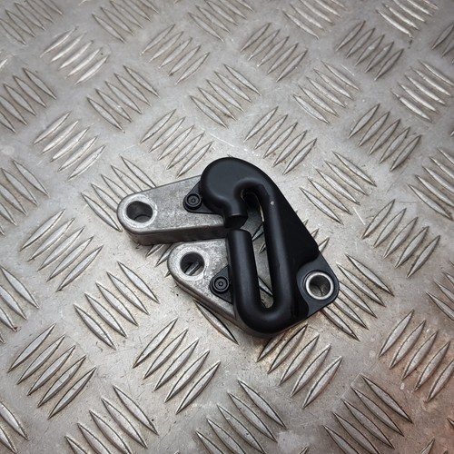 Volvo c70 mk2 seat belt - volvo,