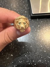 18ct Gold Ring Solid Lion Head ring with emeralds