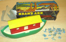 Vintage NOAH'S ARK Plastic Toy
