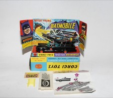 Corgi 267 Batmobile, 1st