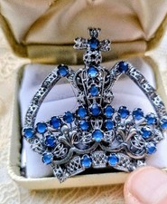 vintage Crown brooch Czech