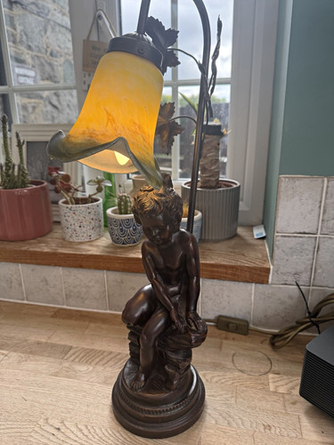 Cherub angel figurine table - cherub,