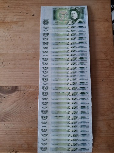 England 1 pound - 30, x
