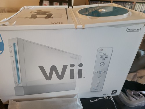 Nintendo wii white console - nintendo,