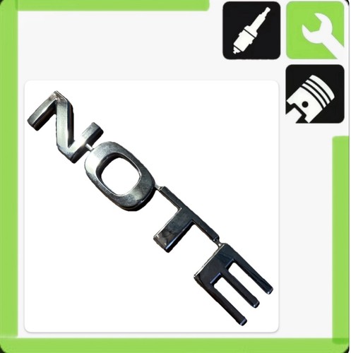 Nissan note car - , badge/