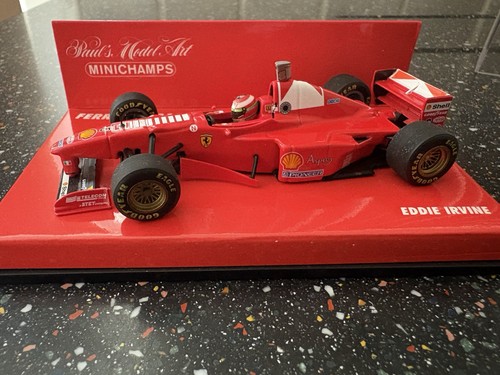 Eddie irvine minichamps - eddie, 1/43