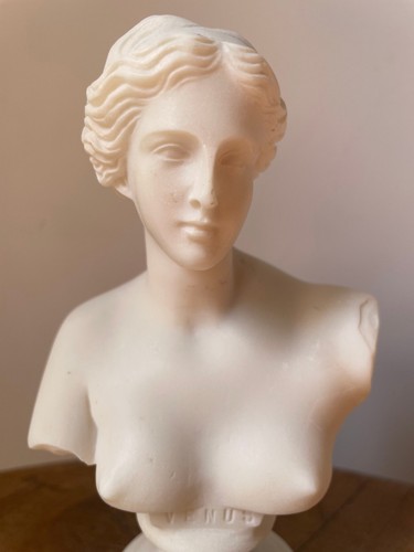 Art sculpture alabaster statue - sculpture,