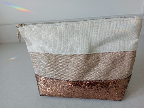 Clarins make bag rose gold - clarins,