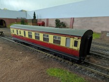 Hornby Dublo OO Gauge 32017 D12 Corridor Coach First/Third L.M.R M26133