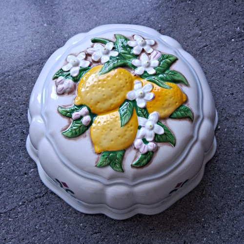Vintage porcelain round - porcelain, 8"