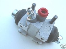  Rover 3.5 litre P5B Saloon & Coupe New Rear Wheel Brake Cylinder & bleed nipple