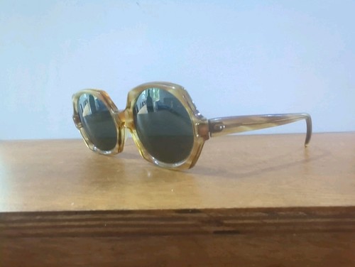 True vintage american optical - true,