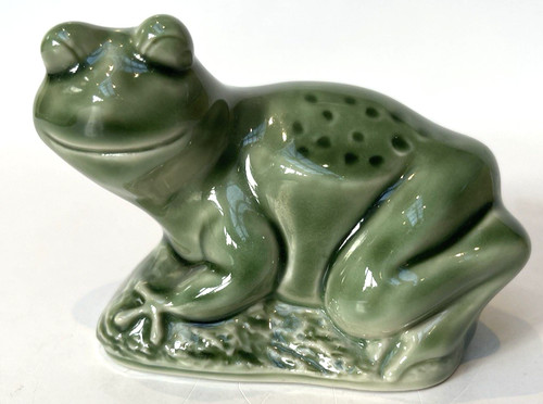 Wade smiling green frog - green,