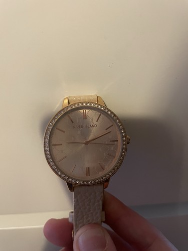 Beige and rose gold - gold, river