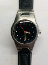 Ladies Fishbone Watch Working Battery In Rubber Strap In Used Condition