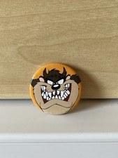 Vintage 1994 Warner Bros Looney Tunes Tasmanian Devil Small Badge