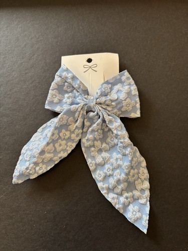 Pale blue floral pattern hair - floral,