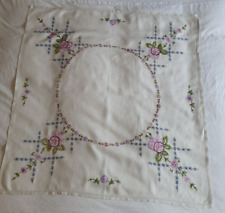 vintage floral Roses embroidered tablecloth Daisy Chains  34" x 34" #