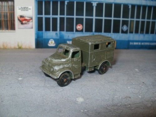 Matchbox austin mk2 radio - matchbox,