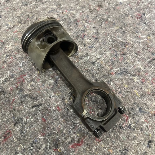 Bmw e21 323i m20b23 piston - 323i,