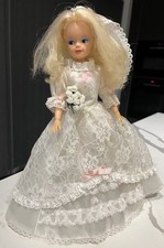 Vintage Sindy doll 1986? Wedding Dress, vail, underwear, shoes & roses