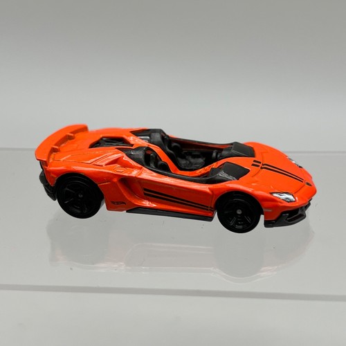 Hot wheels orange lamborghini - orange,