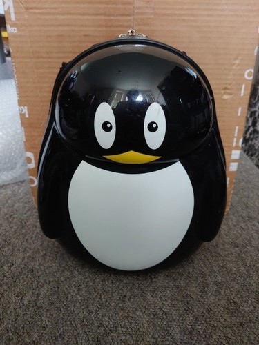 Child penguin back pack - back,
