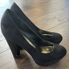Size 6 Woman’s Black High
