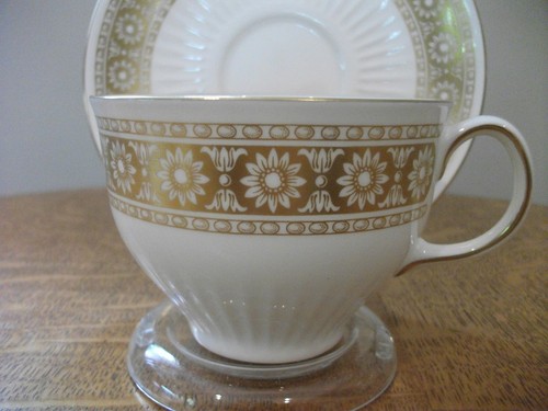 Wedgwood marguerite bone china - marguerite,
