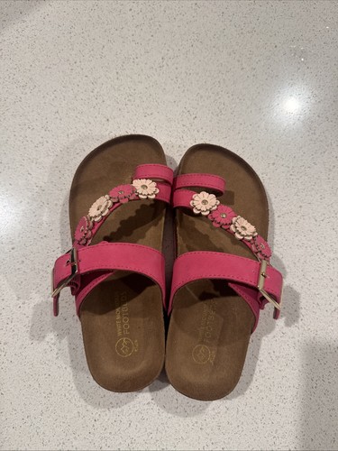 Pink sandal footbeds for girls