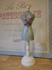 Vintage Mannequin statement