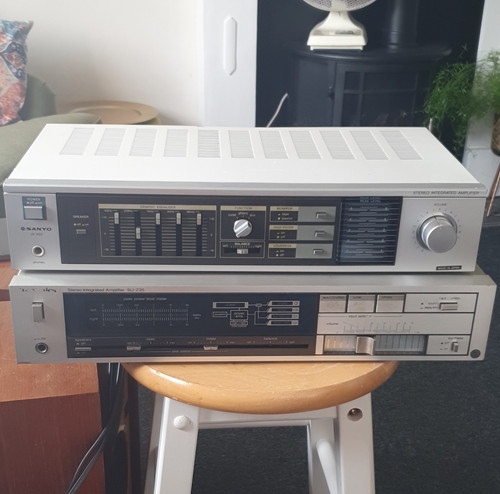 Sanyo 300 stereo integrated - sanyo,