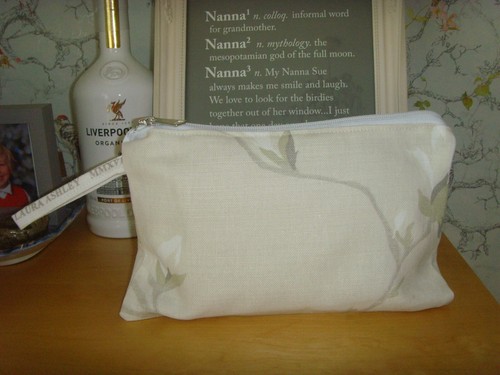 Zip make purse - ,