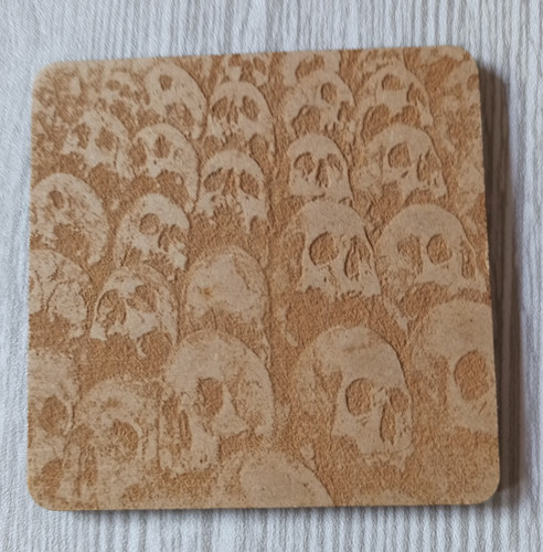 Skulls wooden coaster - skulls, altar