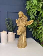 Detailed Gold Giraffe and