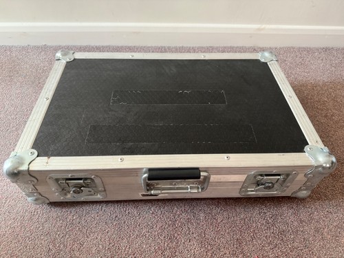 Flight case used - case,
