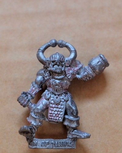 Damaged champion tzeentch - champion, of