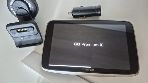 Tomtom premium sat nav - sat,