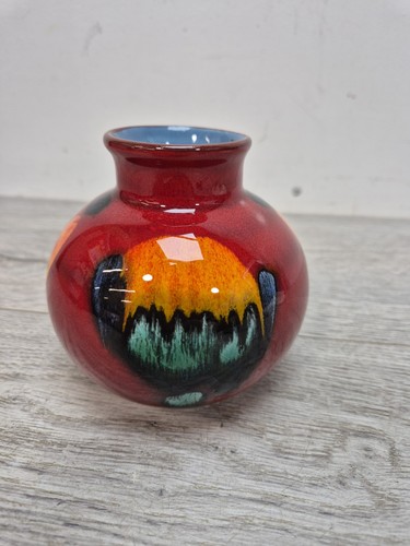 Poole pottery hand painted - poole,