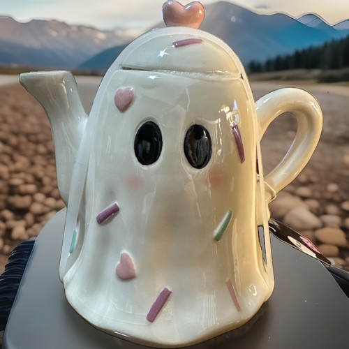 Halloween viral confetti ghost - halloween,