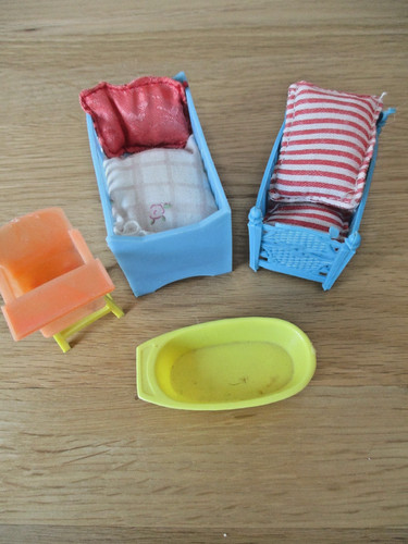 Vintage hong kong baby cot - kong,