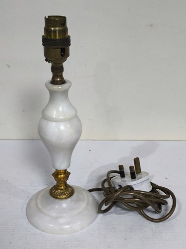Vintage 1970 white - white, marble