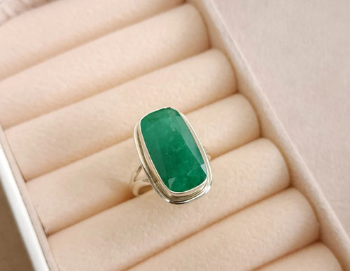 Natural green emerald ring - natural,