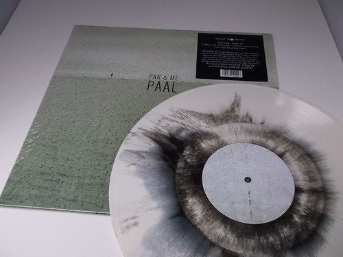 Pan paal near - &,
