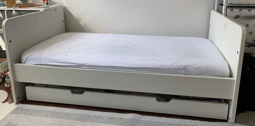 Mamas papas cotbed bundle - &,
