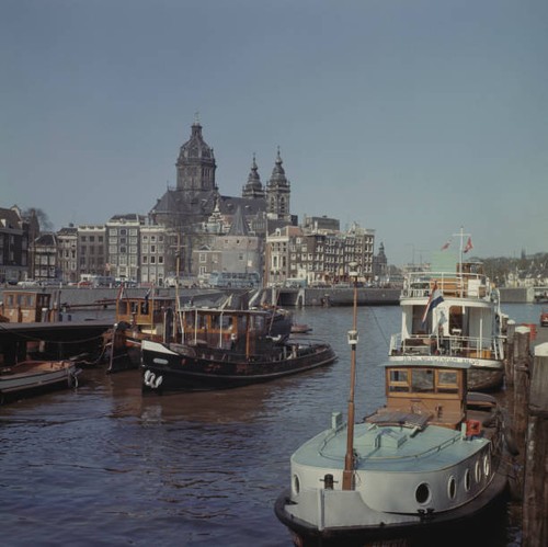 Oosterdok amsterdam barges - in,